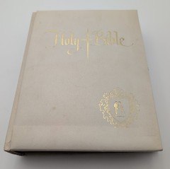 Vintage Large Holy Bible King James Version 1960 White Gold Edges HC Georgia