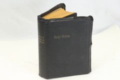 Vintage Holy Bible Self-Pronouncing KJV National Bible Press 119 Leather