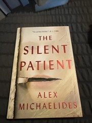 Silent Patient by Alex Michaelides (2019, Hardcover) Box B