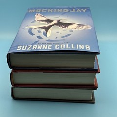 Hunger Games Trilogy Boxed Set Set by Suzanne Collins (2010, Box or Slipcased)