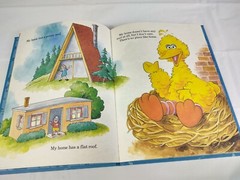 Vintage 1993 There’s No Place Like Home Book Sesame Street Book Club Golden CTW