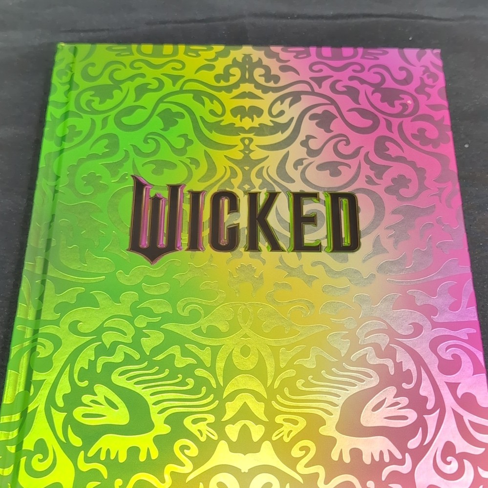 Wicked Hardcover Illustrated Book, English Film/TV Adaptation