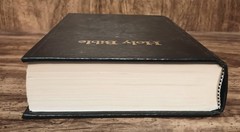 Holy Bible NKJV Words of Jesus in Red