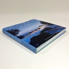 Oscar Niemeyer Houses By Alan Hess and Alan Weintraub Hardcover