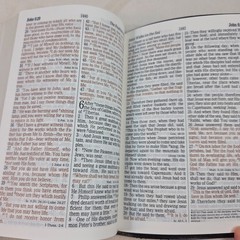 Holy Bible NKJV RLE Giant Print Thomas Nelson 334 Black Bonded Leather 1992