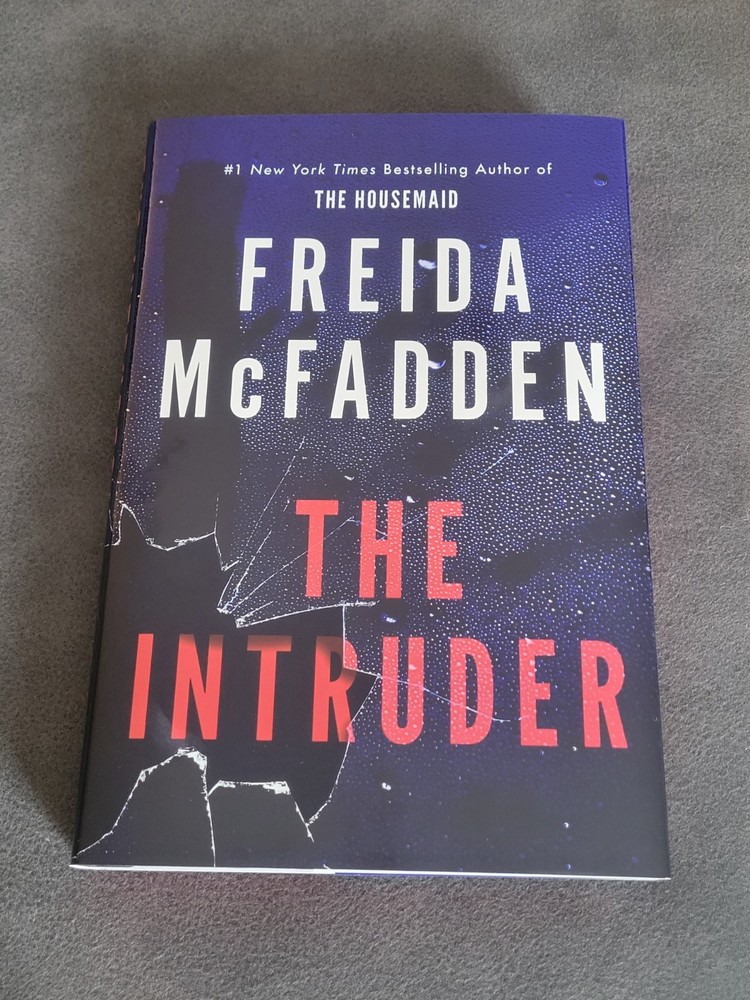 The Intruder SIGNED by Freida McFadden 1st/1st 2025 Stenciled Edge Hardcover