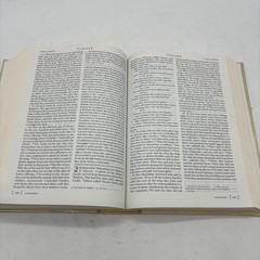 The Access Bible, New Revised Standard Version with Apocrypha (Hardcover 9870A)