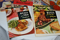 11 Vintage 1930’s 40’s 50s + pamphlet COOKBOOKS advertising Cakes bake ++ EUC