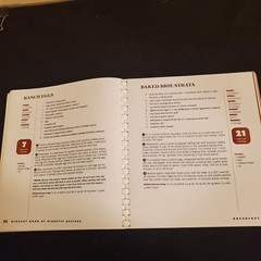 Better Homes and Gardens Biggest Book of Diabetic Recipes Spiral Bound 415 pages