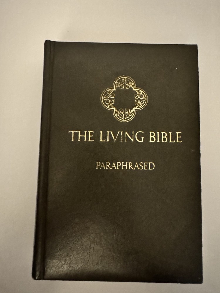 Vintage 1973 The Living Bible Paraphrased Hardcover Tyndale Christian Scripture