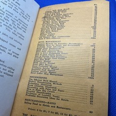 Pie Baking Secrets #38 Hospitality Pocket Book SC Dahl Alice Easton Rare & HTF