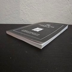 The Shadow Work Journal: A Guide to Integrate and Transcend your Shadows PB