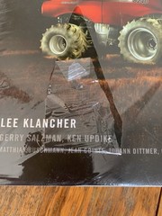 Red Combines 1915-2015: The Authoritative Guide to International Harvester…book