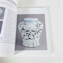 Handbook of Korean Art: White Porcelain & Punchong Ware, Earthenware & Celadon