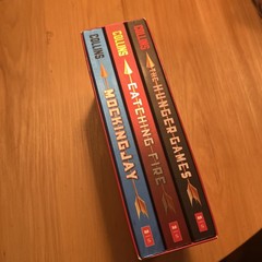 The Hunger Games Trilogy: The Hunger Games / Catching Fire / Mockingjay, Collins