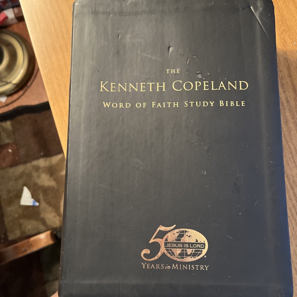 The Kenneth Copeland Word Of Faith Study Bible Modern English Leather