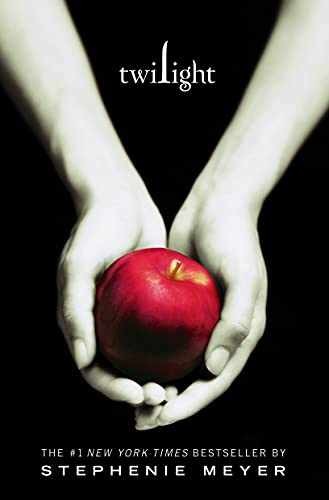 Twilight (The Twilight Saga, Book 1) – Paperback, by Meyer Stephenie – Good