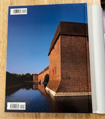 Civil War Battlefields and Landmarks: A Photographic Tour. Full color photos