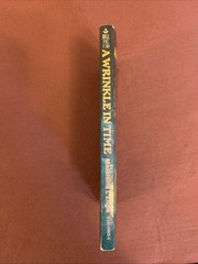 1980 A Wrinkle in Time PAPERBACK Madeleine L’Engle Stranger things S5