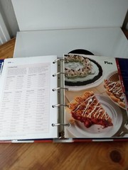 Better Homes and Gardens Cookbook 1989 – 472 pgs – 10″ x 9.5″