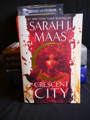 Sarah J. Maas Mixed Series Lot – A Throne of Glass, Crescent City, A Court of…