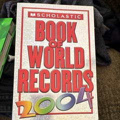 Scholastic Book of World Records 2004 PB Jenifer Corr Morse Illustrated