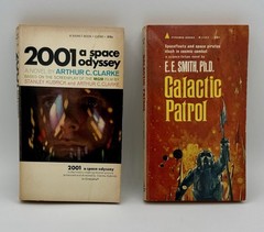 Lot of 11 Vintage Sci Fi Fantasy Paperback Books H.G. Wells Isaac Asimov 60s 70s