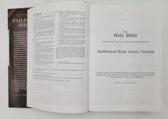 Parallel Bible King James Version New King James Version Dual-Translation CLEAN!