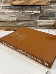 The New York Times Book of Antiques Marvin D. Schwartz Betsy Wade 1972 HCDJ