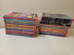 GIVE YOURSELF GOOSEBUMPS 26 books R.L. Stine Scholastic 1990s-2000s