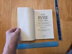Ryrie Study Bible by Charles C. Ryrie (1976, Trade Paperback)