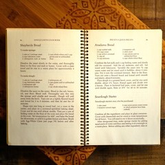 1972 VTG Whole Earth Cook Book PB – Sharon Cadwallader Judi Ohr – Santa Cruz CA