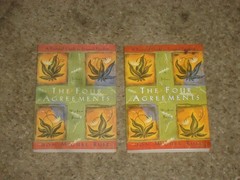 Lot 20 Copies The Four Agreements Don Miguel Ruiz + 1 Copy in Spanish