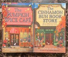 2 Books Set: Pumpkin Spice Cafe and Cinnamon Bun Book Store (English, Paperback)