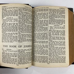 The Holy Bible King James Version Self-Pronouncing 1940s National Bible Press