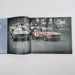 Clipsal 500 V8 Adelaide Book 10 Years of The Greatest Race on Earth Bob Jennings