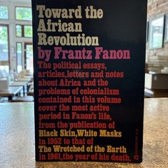 Toward the African Revolution – Frantz Fanon – 1967 Grove Press Rare PB VG