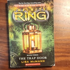 Lisa McMann Infinity Ring: The Trap Door Paperback Scholastic Ages 9-12