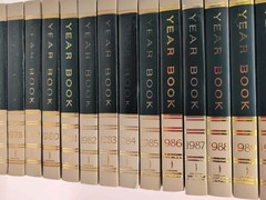 World Book Year Books, 1972 – 1990 19 Books Annual Supplement (Hardcover)