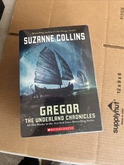 GREGOR THE UNDERLAND CHRONICLES – 5 SUZANNE COLLINS SOFT COVER BOOKS BOX SET-LOT
