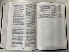 NIV Thompson Chain Reference Bible 2022 Large Print Black Bonded Leather