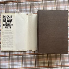 Russia at War 1941-45 by Alexander Werth (1964 Dutton HCDJ 100 pages, Illustrat)