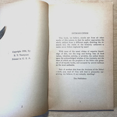 The Diet of Oxygen, E. T. Tennyson, A Harvest Publication, 1956, 110 pages