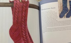 The Knitter’s Book of Wool Clara Parkes HC 2009 Knitting Fiber Guidebook 1st ed
