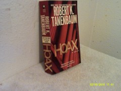 A Butch Karp-Marlene Ciampi Thriller: Hoax 16 by Robert K. Tanenbaum (2005, Pape