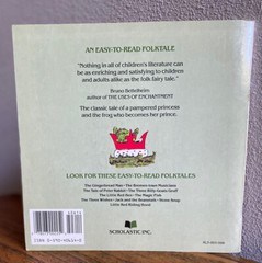 1974 Scholastic THE FROG PRINCE 7″ record/book. Both very Good condition. Photos