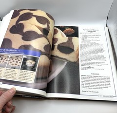 Complete Book of Baking Pillsbury Cookbook 1993 Hardcover 512 Pages Of Recipes