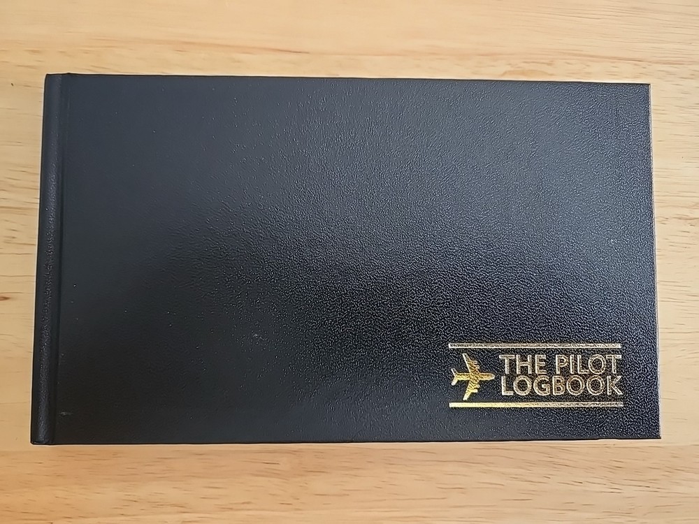 Pilot Log Book by Inc. Peter Pauper Press (Hardcover, 96 page, 40 Flights)