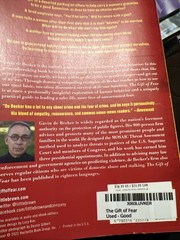 The Gift of Fear: Survival Signals That Protect Us – Gavin De Becker – Paperback