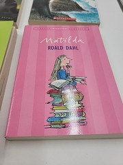 Girls, Youth, Reading books, Assort, For ages 7-11. Lot Of 6